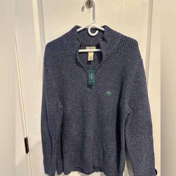 L.L. Bean Men’s 1/4 Zip Sweater - Picture 3 of 4